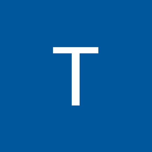 Profile Picture of Tina Travis (@tina20161001) on Poshmark