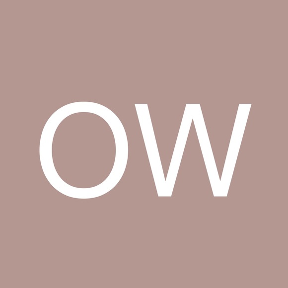 Profile Picture of Olivia Wilkins (@oliviarenaeee) on Poshmark