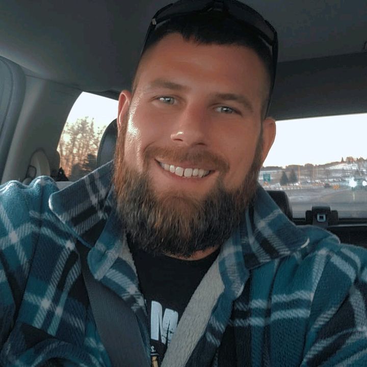 Profile Picture of Michael Pavlick (@pav_lis_city189) on Tiktok