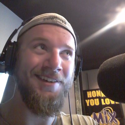 Profile Picture of Kyle Dunning (@Fratboy_OnAir) on Twitter