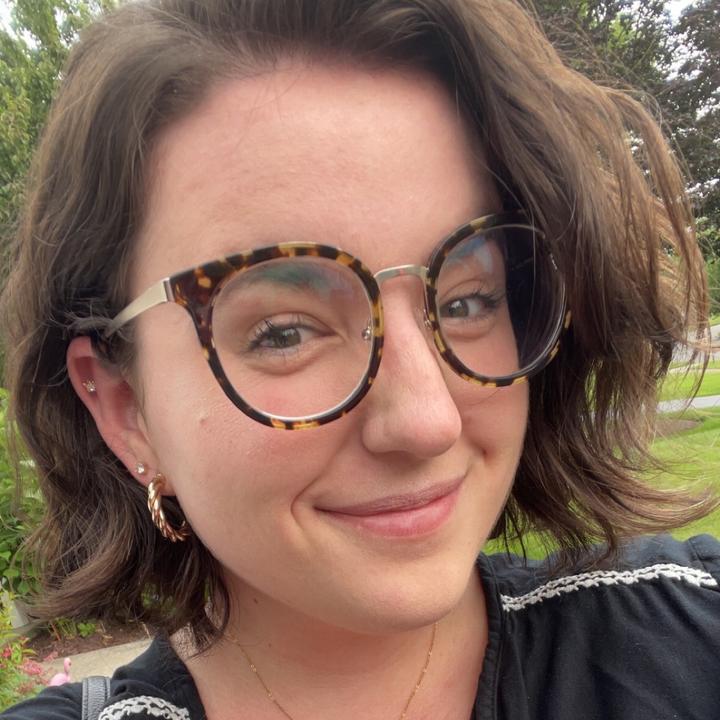 Profile Picture of Emily Hartung (@@artfromthehart) on Tiktok