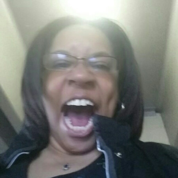 Profile Picture of Temekia Reeder (@tekaboo2019) on Poshmark