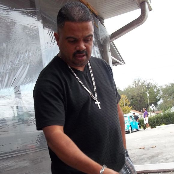 Heriberto Dejesus degro - Poshmark Profile Picture of Heriberto Dejesus degro (@hery2660) on Poshmark