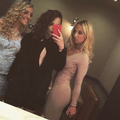 Profile Picture of Amber Pearce (@amber_pearce96) on Twitter