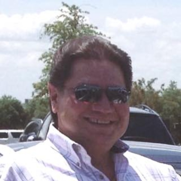 Profile Picture of Gabriel Resendiz (@gabiloan) on Poshmark