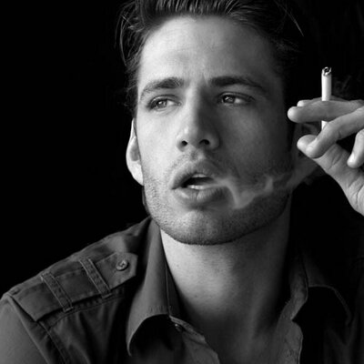 Profile Picture of Levi Beckley (@BourbonBarGuy) on Twitter