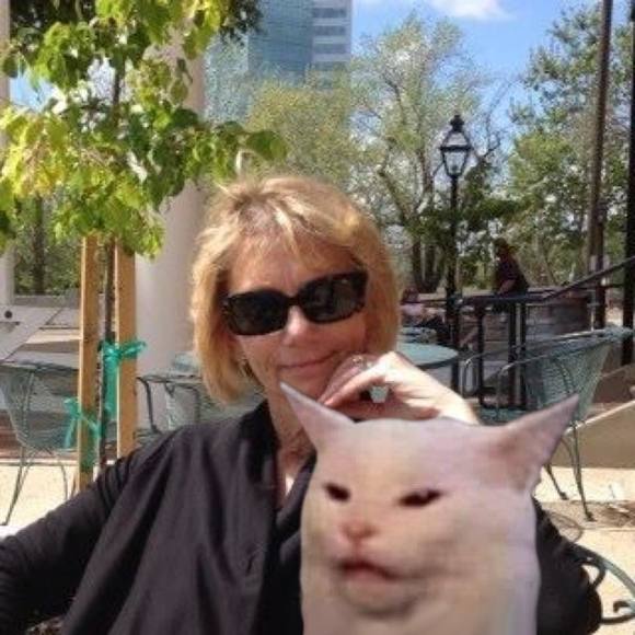 Profile Picture of Dawnelle Maffei (@dawnelle1954) on Poshmark