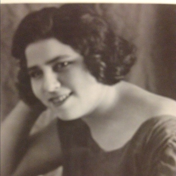 Profile Picture of Paulina Kaiser (@jennylehner) on Poshmark