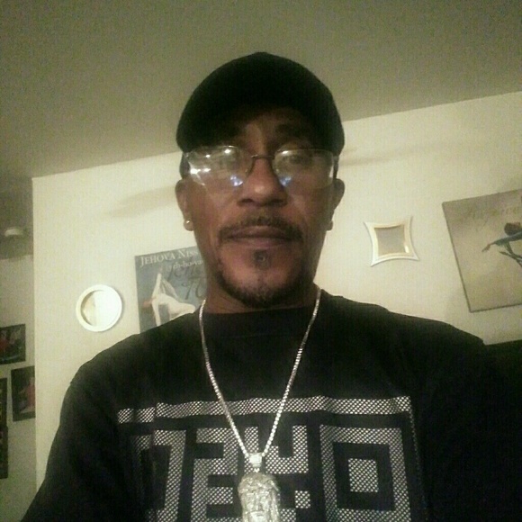 Profile Picture of Christopher Turner (@turnert1972) on Poshmark