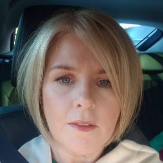 Profile Picture of Deborah Moloney (@moloneydeborah) on Instagram