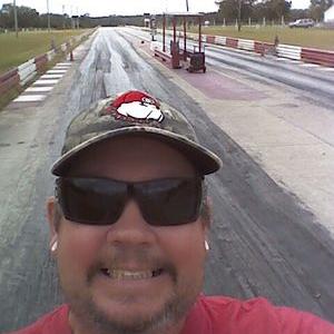Profile Picture of Thomas Moye (@8f1b60ec7ffc4c2) on Twitter