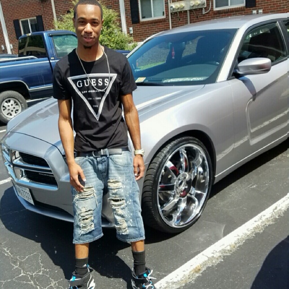 Profile Picture of Aaron Spencer (@heats3) on Poshmark