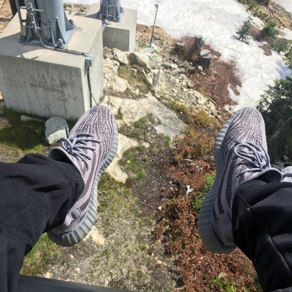 Profile Picture of Andre Salazar (@fuegzz) on Poshmark