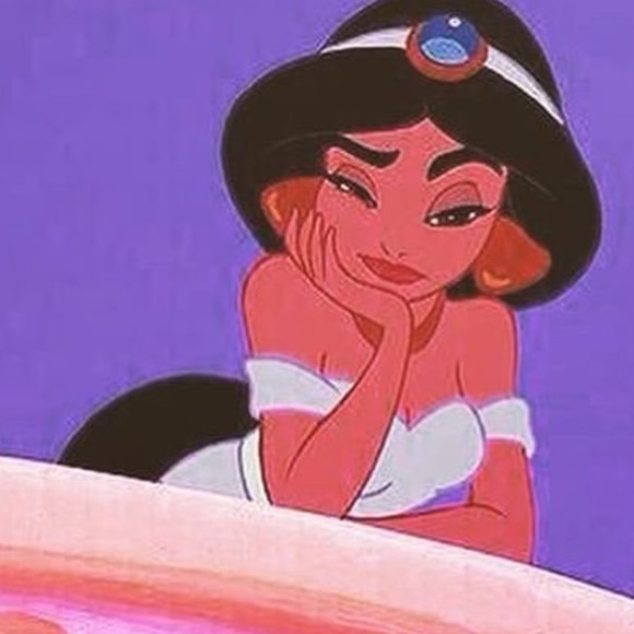 Profile Picture of Ruby Rubio (@rubyrubio_) on Poshmark