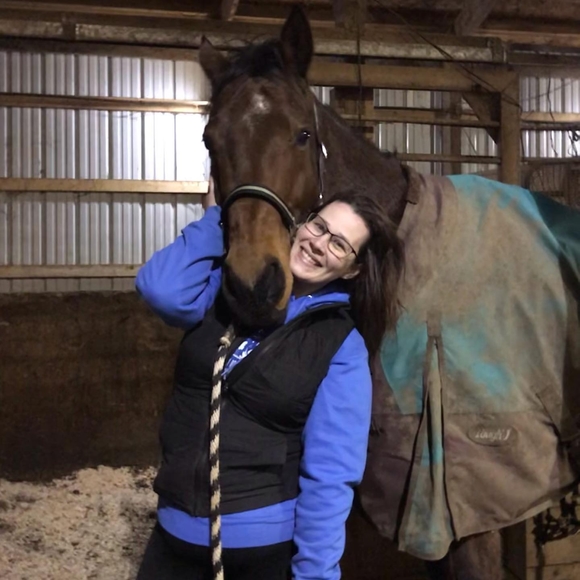 Profile Picture of Amanda Petrosh (@bbygirlrainbow) on Poshmark