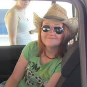 Profile Picture of Julia Marshall (@jhmmusic) on Youtube
