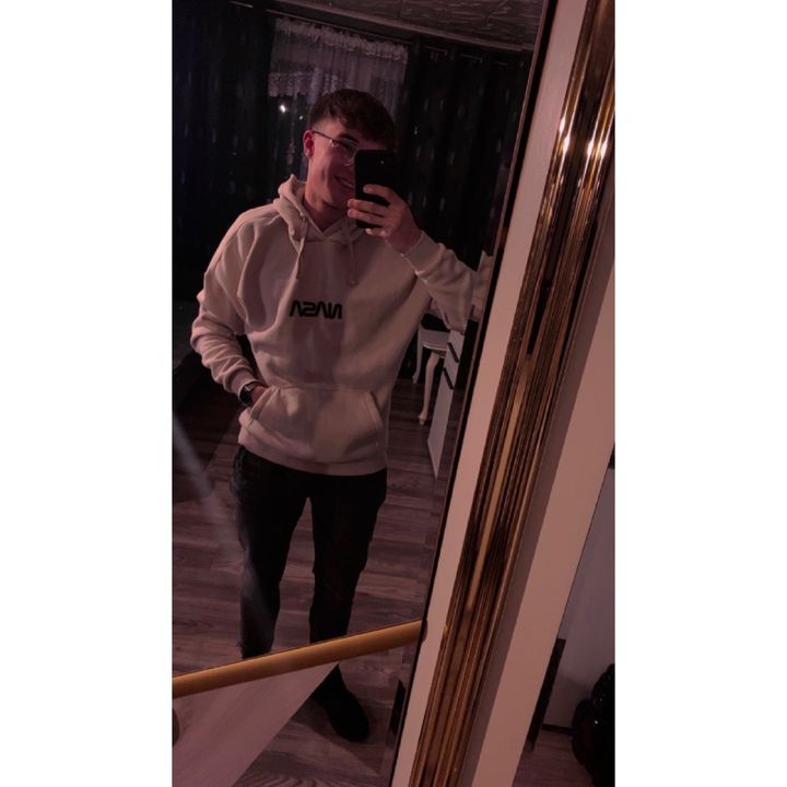 Profile Picture of Marcin Jabłoński (@jablona2004_official) on Tiktok