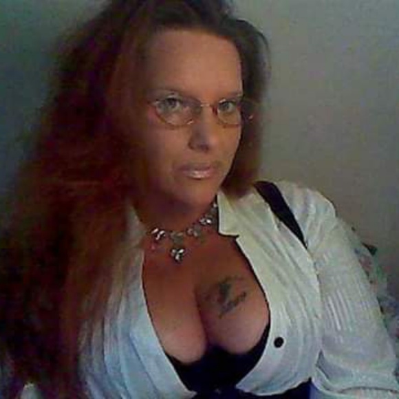 Profile Picture of Tonya Fowler (@t_thatsme) on Poshmark