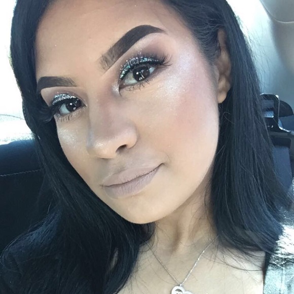 Profile Picture of Ingris Sandoval (@ingrissandoval) on Poshmark