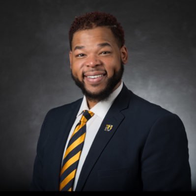 Profile Picture of Michael Clinton (@UNCGMichael) on Twitter