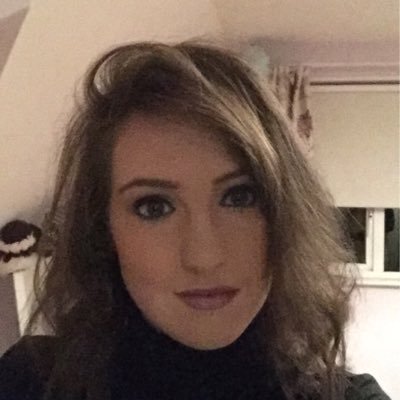 Profile Picture of Heather Heffernan (@XLegsX) on Twitter