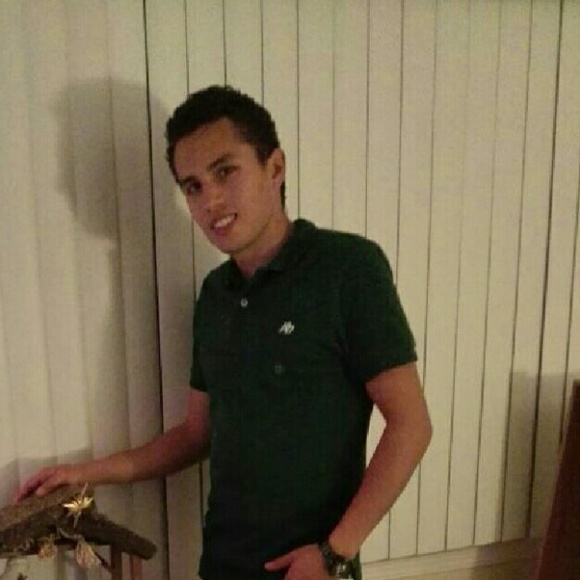 Profile Picture of Daniel Prada (@danielprada) on Poshmark