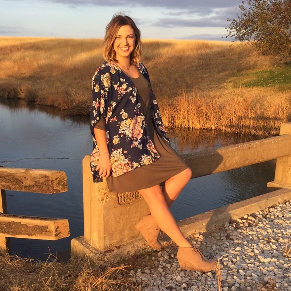 Profile Picture of Kylee Severin (@kyleeseverin) on Poshmark