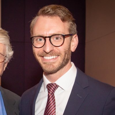 Profile Picture of Robert Koch (@robertdkoch) on Twitter