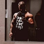 Profile Picture of 𝐒𝐢𝐦𝐨𝐧𝐞 𝐃𝐞 𝐌𝐚𝐫𝐜𝐨 🐺 (@demarcosimone) on Instagram