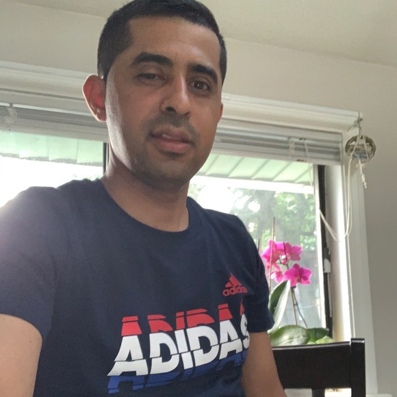 Profile Picture of Julio Portillo (@portillo36345) on Poshmark