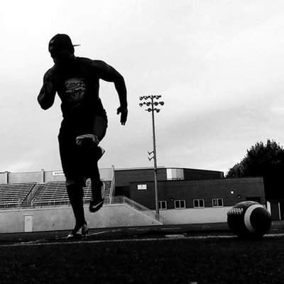 Profile Picture of Harold Sanders II (@fullbacksanders) on Twitter