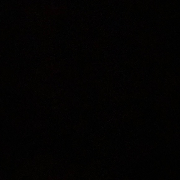 Profile Picture of Autumn Osborne (@autumnosborne11) on Poshmark