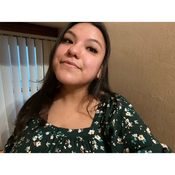 Profile Picture of Brittany Jaeckle (@breetjae) on Poshmark