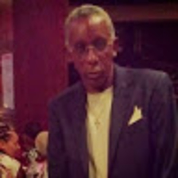 Profile Picture of Wayne Clark (@wecclark1) on Poshmark