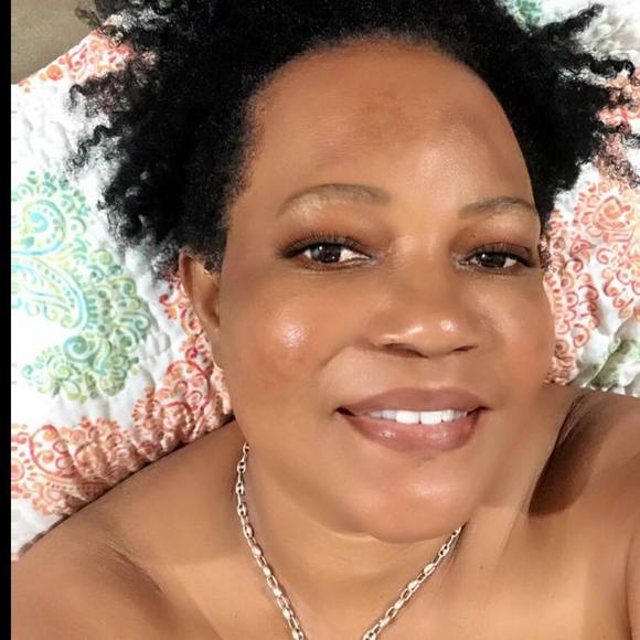 Profile Picture of Blondell Caines (@blon) on Poshmark