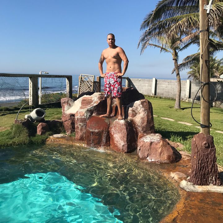 Profile Picture of Ted Alvarez (@daddyt91) on Tiktok