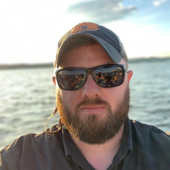 Profile Picture of Jonathan Couch (@jonathancouch) on Poshmark