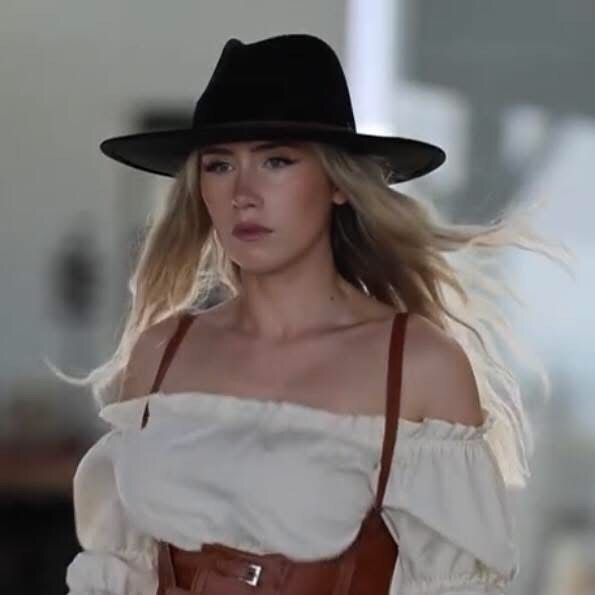 Charlotte Rose Bennett - Tiktok Profile Picture of Charlotte Rose Bennett (@charlotte_r_b3) on Tiktok