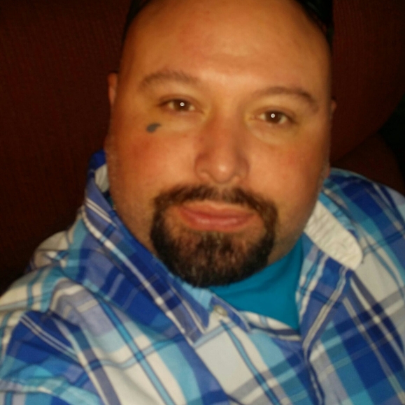 Profile Picture of Travis Anglin (@travisa38) on Poshmark