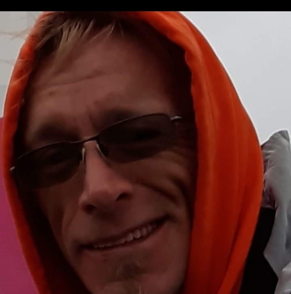 Profile Picture of David Morrison (@airrow) on Poshmark