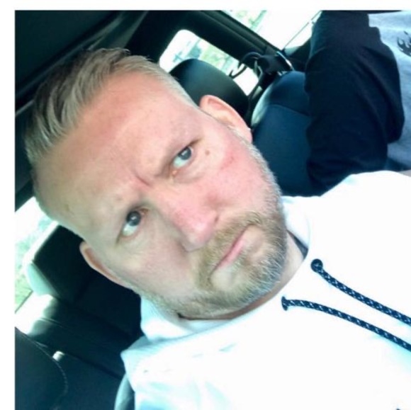 Profile Picture of Wesley Webb (@weswebb75) on Poshmark