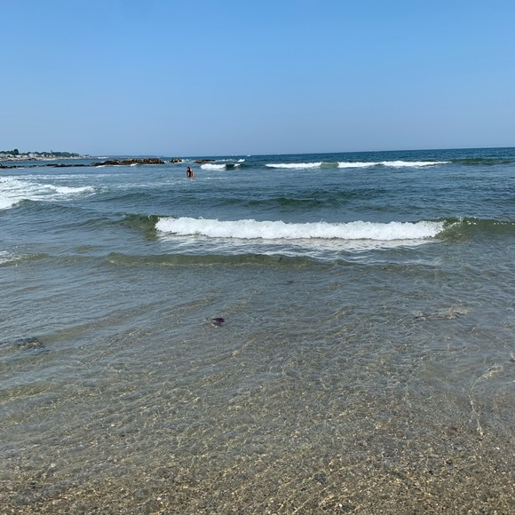 Profile Picture of Rebecca Schneider (@rebeccas92711) on Poshmark