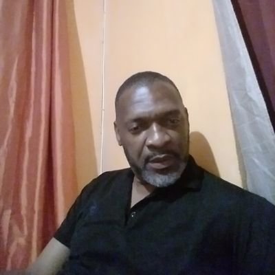 Profile Picture of Mike Sutherland JP (@CBPrincipal) on Twitter