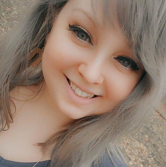 Profile Picture of Grace Fairall (@vampyrechicka) on Poshmark