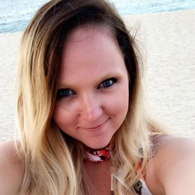 Profile Picture of Tiffani Hahnbaum (@tiffani09) on Pinterest