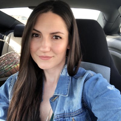 Profile Picture of Amanda (@MandyHuth) on Twitter