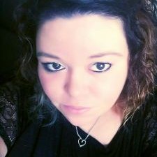 Profile Picture of Lara Foster (@LaraFoster2010) on Twitter