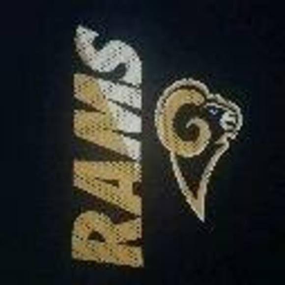 Profile Picture of Jonathan Satoafaiga (@jsatoafaiga) on Poshmark