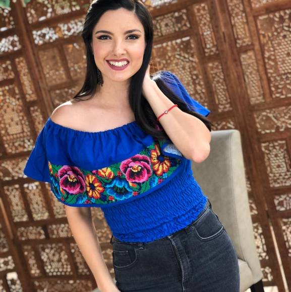 Profile Picture of Lilyanna Fragoso (@lilyf2) on Poshmark
