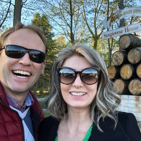 Profile Picture of Daniela Pereira meurer (@pdanii) on Poshmark